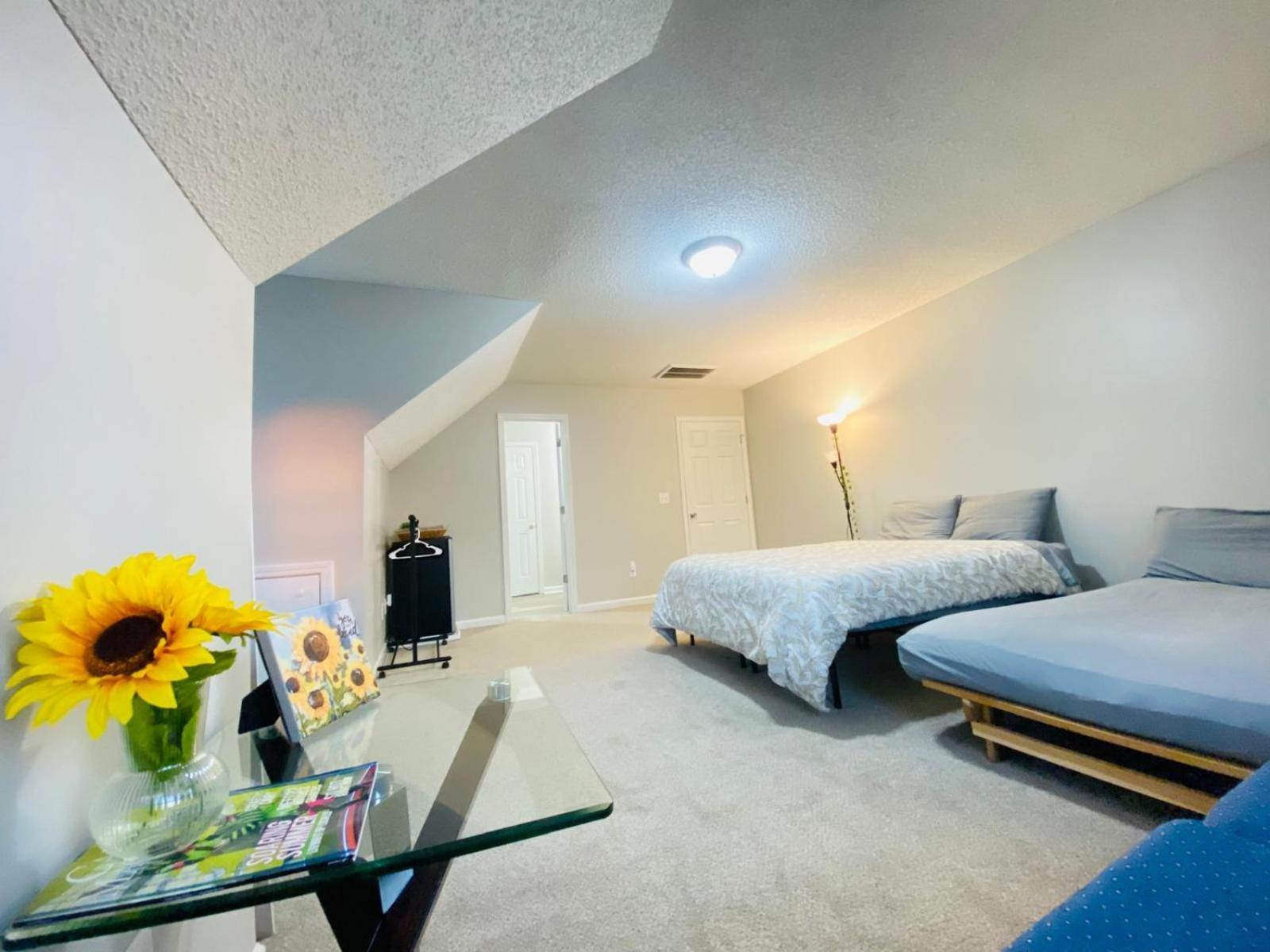 Private Room & Bathroom Close To Downtown Raleigh Exteriör bild